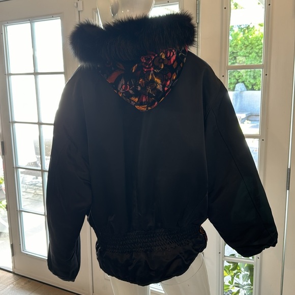 Vintage Mulberry Street Black Multi Floral Velvet & Satin Fox Trim Jacket Size M - Picture 6 of 15